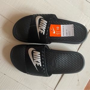 Nike size 10 slides black WMNS Benassi Jdi